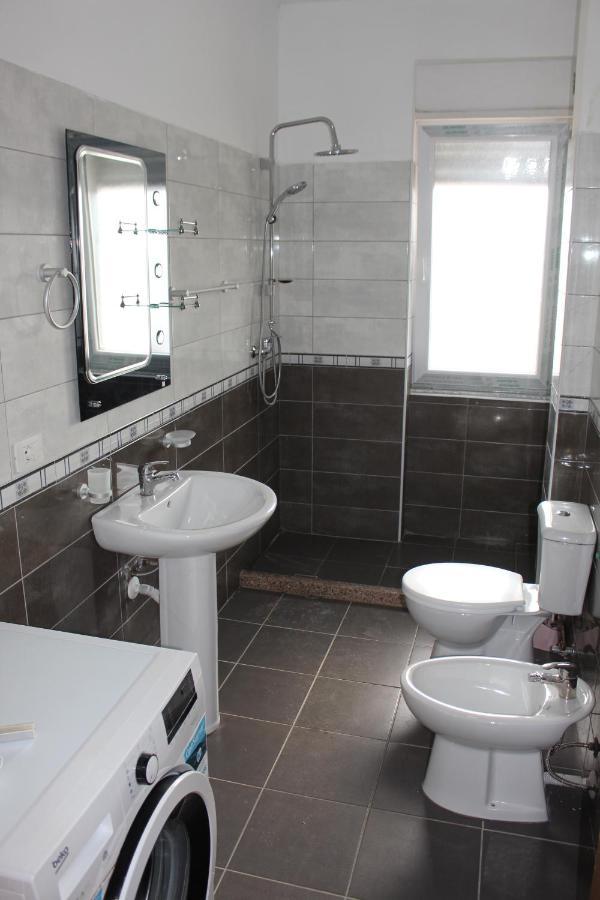 Comfy City Center Apartment Shkodër Extérieur photo