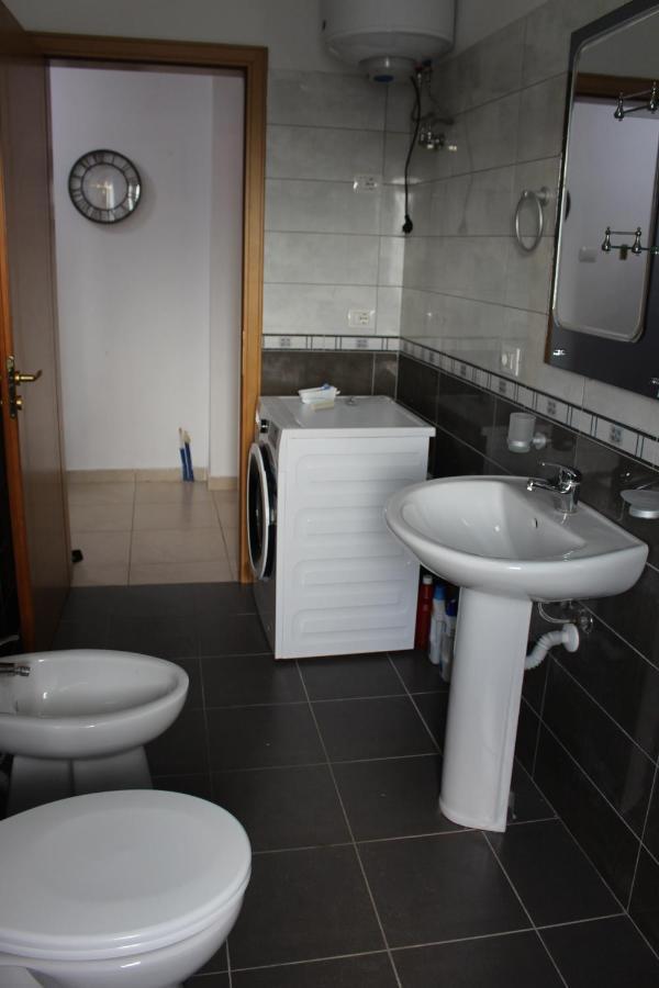 Comfy City Center Apartment Shkodër Extérieur photo